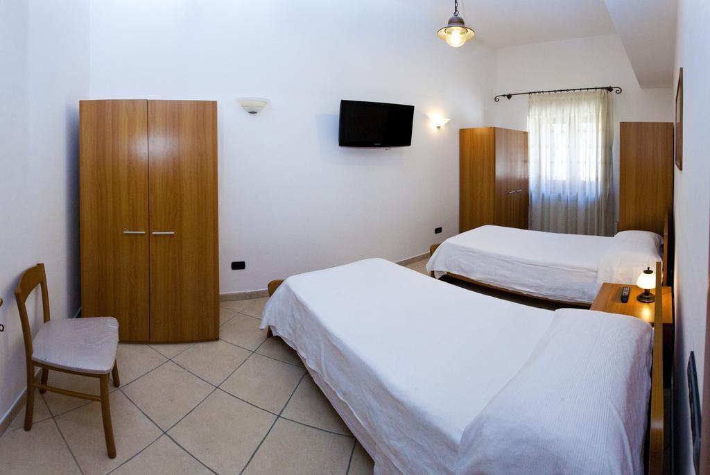 Olga'S Residence Relais Nerano Chambre photo